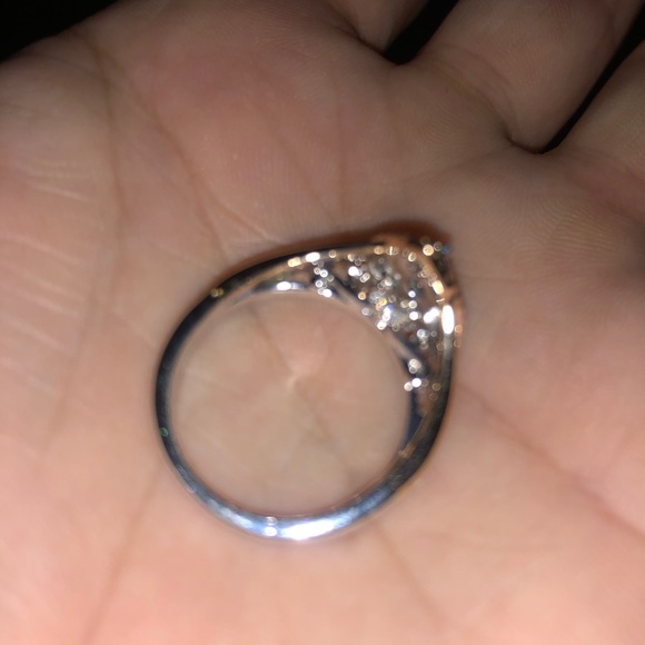 1CT diamond engagement ring white & rose gold - Picture 3 of 10